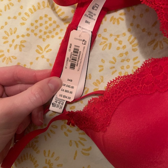 VS New with tags dating plunge push up 34B - Picture 4 of 4